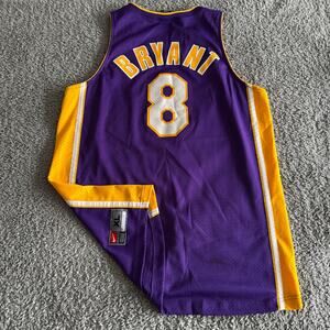 Kobe Bryant Vintage Nike NBA Los Angeles Lakers Purple Jersey Men's X-Large